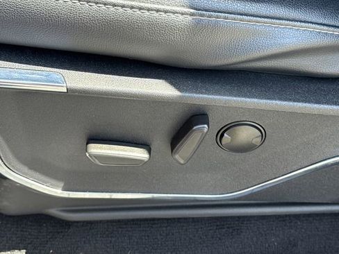 Certified 2022 Ford F150 Lariat image 29