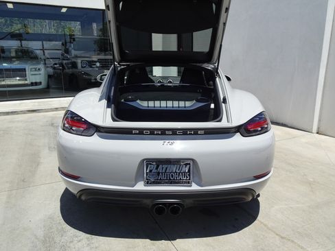 Used 2021 Porsche 718 Cayman RWD image 6