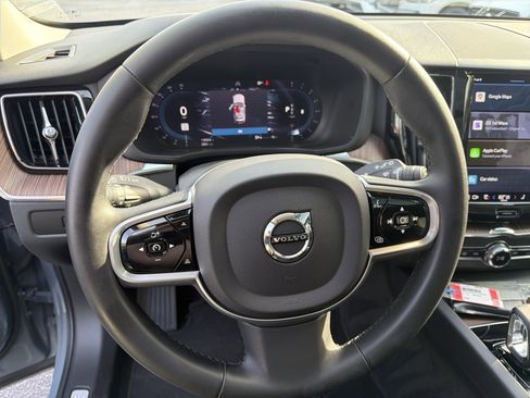 Certified 2023 Volvo XC60 B5 Plus w/ Protection Package Premier image 18