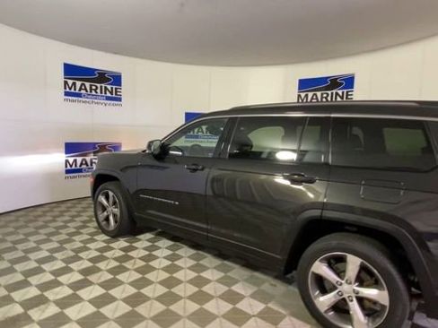 Used 2022 Jeep Grand Cherokee L Limited image 8