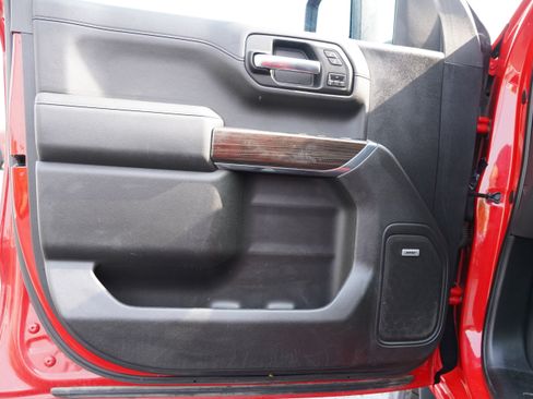 Used 2019 Chevrolet Silverado 1500 Custom Trail Boss AWD/4WD image 13