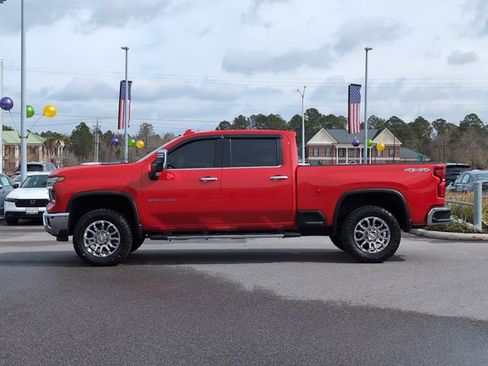 Used 2024 Chevrolet Silverado 2500 LTZ w/ LTZ Plus Package image 7