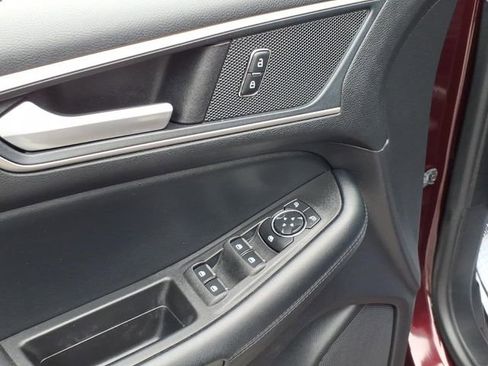 Used 2022 Ford Edge SEL w/ Convenience Package AWD/4WD image 17