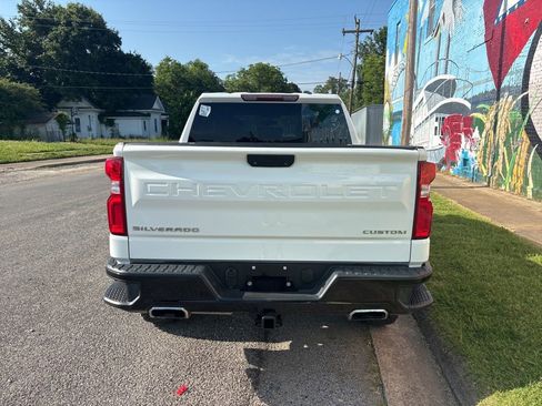Used 2019 Chevrolet Silverado 1500 Custom Trail Boss w/ Custom Convenience Package AWD/4WD image 6