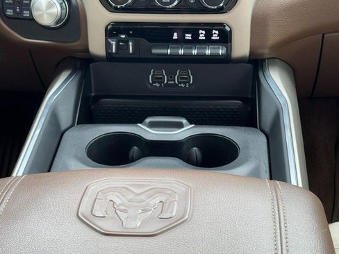 Used 2020 RAM 1500 Laramie AWD/4WD image 14