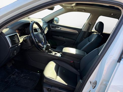 Used 2021 Volkswagen Atlas SEL image 9