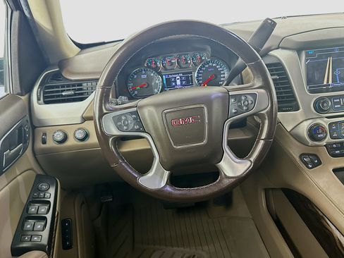 Used 2020 GMC Yukon SLT w/ Open Road Package AWD/4WD image 17