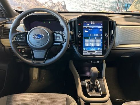 Used 2025 Subaru Forester Premium image 59