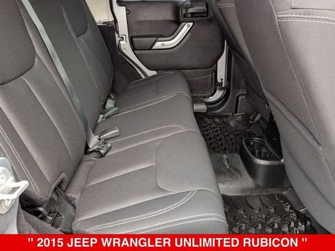 Used 2015 Jeep Wrangler Unlimited Rubicon w/ Connectivity Group AWD/4WD image 27