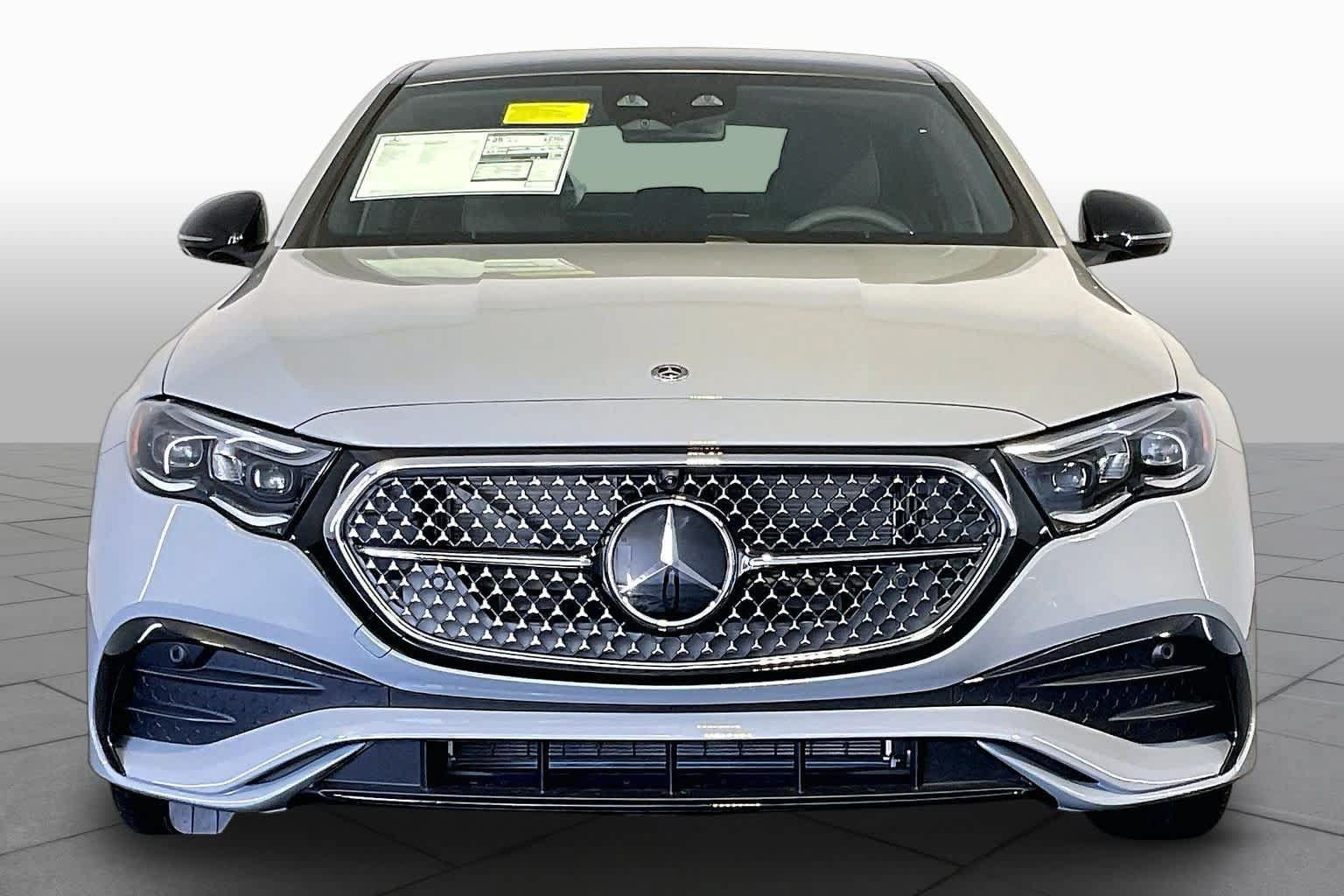 New 2027 Mercedes-Benz E 450 4MATIC Sedan image 2