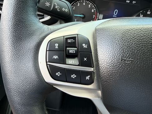 Used 2023 Ford Explorer Limited w/ Limited Technology Package AWD/4WD image 19