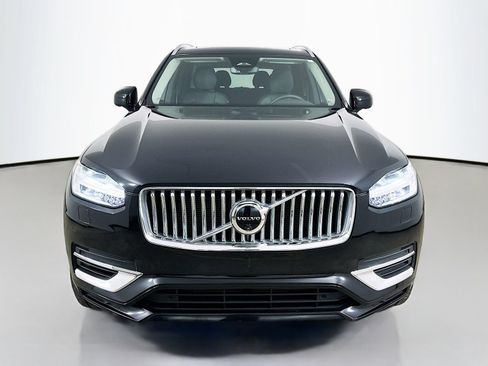 Used 2025 Volvo XC90 T8 Plus w/ Protection Package Premier AWD/4WD image 2