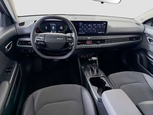 Used 2025 Kia K4 FWD image 24