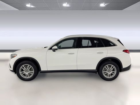 Certified 2026 Mercedes-Benz GLC 300 image 2