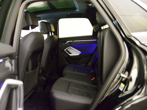 Certified 2025 Audi Q3 2.0T Premium Plus w/ Premium Plus Package image 11