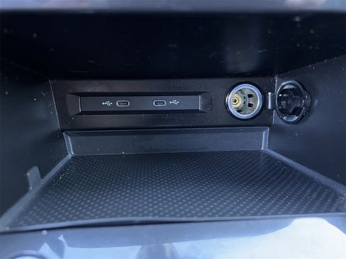 Used 2024 Volkswagen Tiguan S image 19