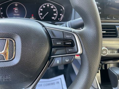 Used 2019 Honda Accord LX image 17