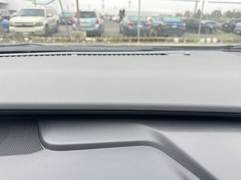 Used 2025 Toyota Prius LE image 18