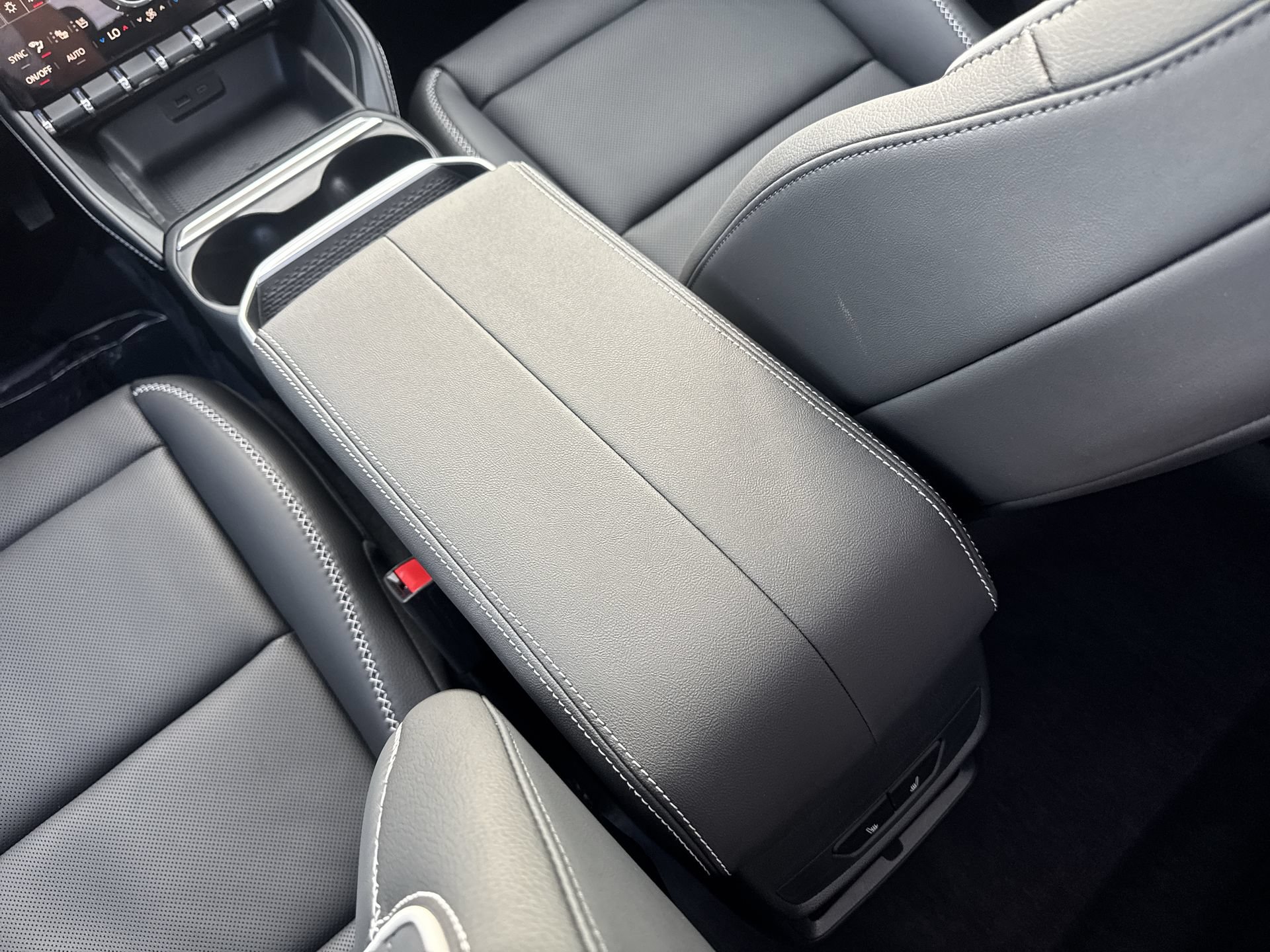 New 2027 GMC Terrain Denali AWD/4WD image 23