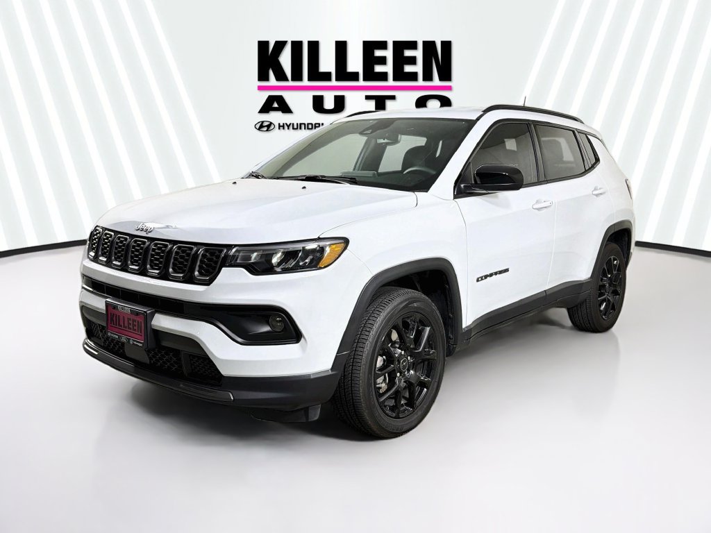Used 2025 Jeep Compass Latitude w/ Altitude Special Edition AWD/4WD image 3