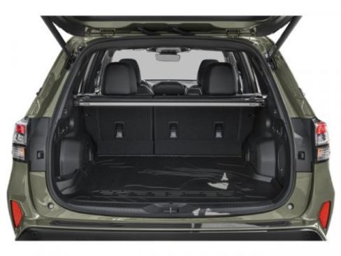 Used 2025 Subaru Forester Touring AWD/4WD image 13
