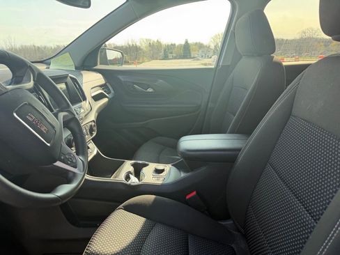 Used 2022 GMC Terrain SLE w/ Driver Convenience Package image 7