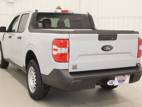 New 2025 Ford Maverick XL image 6