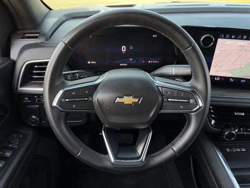 Used 2025 Chevrolet Tahoe LT RWD image 14