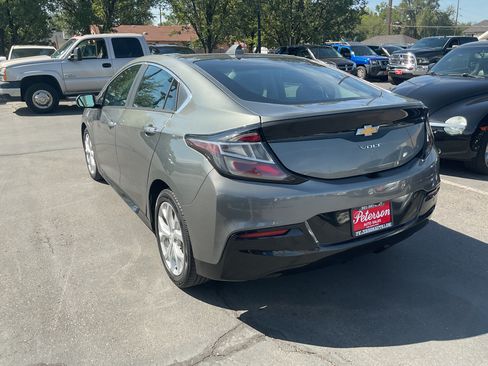 Used 2017 Chevrolet Volt Premier FWD image 7