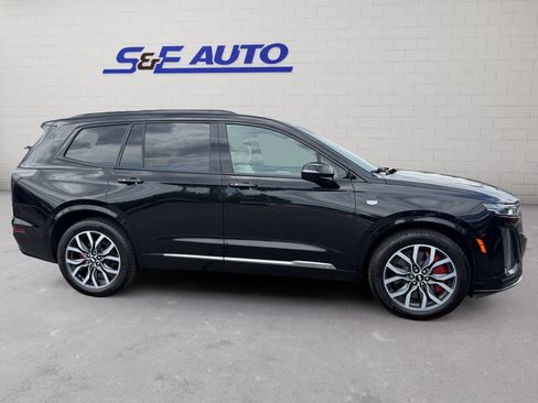 Used 2024 Cadillac XT6 Sport AWD/4WD image 5