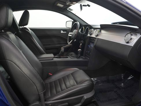 Used 2005 Ford Mustang GT Premium RWD image 11