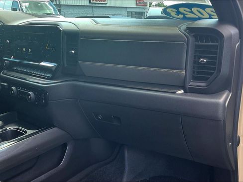Used 2023 Chevrolet Silverado 1500 ZR2 AWD/4WD image 17