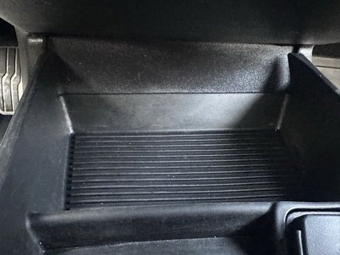 Used 2016 Ford Fusion Titanium image 26