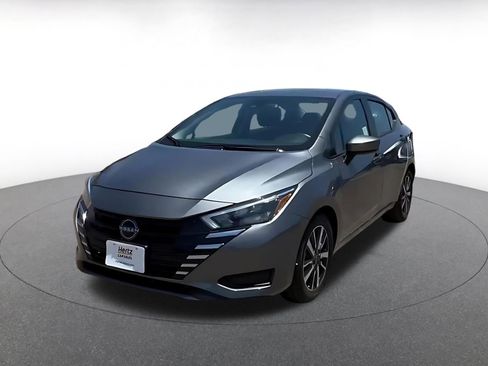 Used 2025 Nissan Versa SV FWD image 7