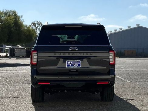 Certified 2024 Ford Expedition Limited image 5