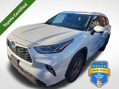 Used 2023 Toyota Highlander Bronze Edition