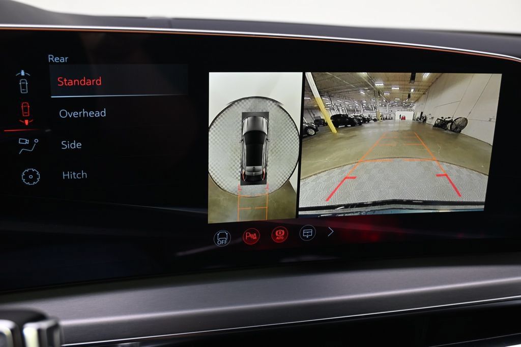 New 2026 Cadillac Lyriq V w/ LPO, Floor Liner Package AWD/4WD image 29