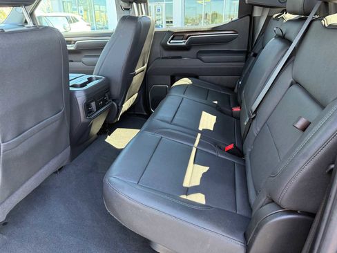 Used 2026 Chevrolet Silverado 1500 LT Trail Boss w/ LT Trail Boss Premium Package AWD/4WD image 24