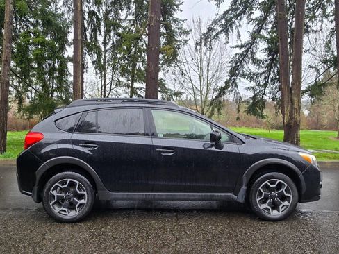 Used 2013 Subaru Crosstrek 2.0i Premium w/ Popular Pkg 2 image 4