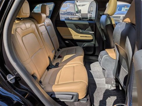 Used 2022 Lincoln Corsair Reserve w/ Equipment Group 201A image 28