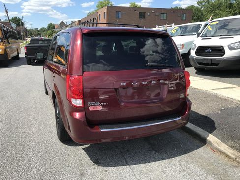 Used 2017 Dodge Grand Caravan GT FWD image 6