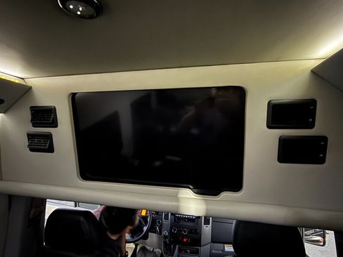 Used 2015 Mercedes-Benz Sprinter 3500 image 19