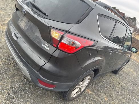 Used 2018 Ford Escape SE image 5