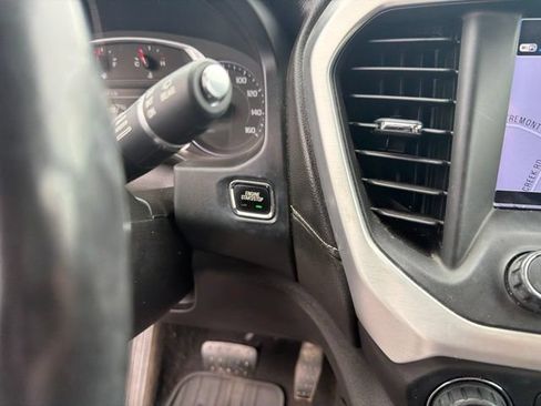 Used 2019 GMC Acadia SLT AWD/4WD image 22