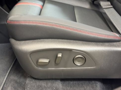 New 2026 Chevrolet Traverse RS image 11