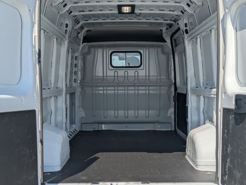 New 2026 RAM ProMaster 2500 w/ Convenience Group image 14