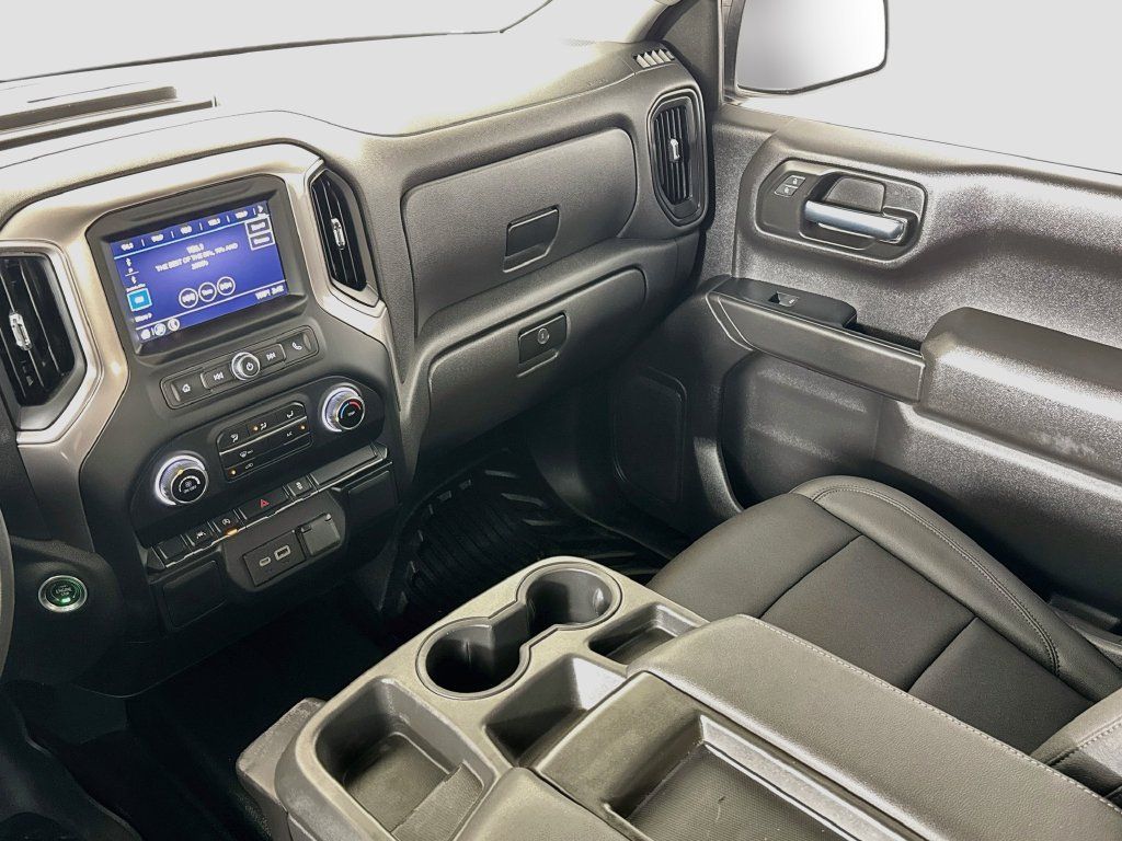 Used 2023 Chevrolet Silverado 1500 W/T AWD/4WD image 23