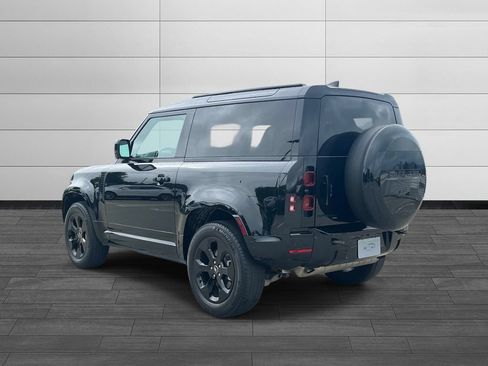 Certified 2023 Land Rover Defender 90 X-Dynamic SE AWD/4WD image 3