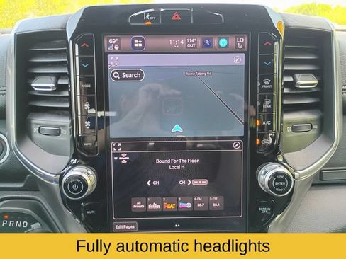 Used 2025 RAM 1500 Laramie AWD/4WD image 17