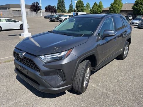 Used 2024 Toyota RAV4 LE AWD/4WD image 1